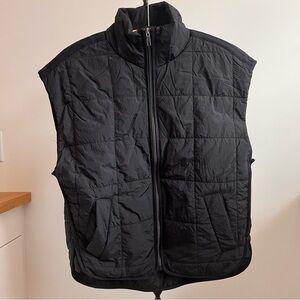 Oversized Women’s Black Quilted Vest sz Xsmall
